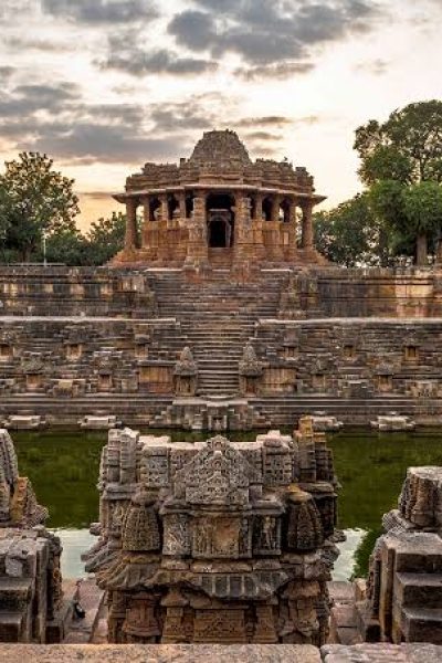 The Timeless Beauty of Sun Temple, Modhera: Gujarat’s Architectural Marvel